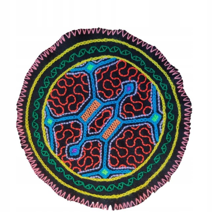 PODSTAWKA POD KUBEK Haft Rękodzieło Sztuka Shipibo Konibo Art Peru 15-16 cm