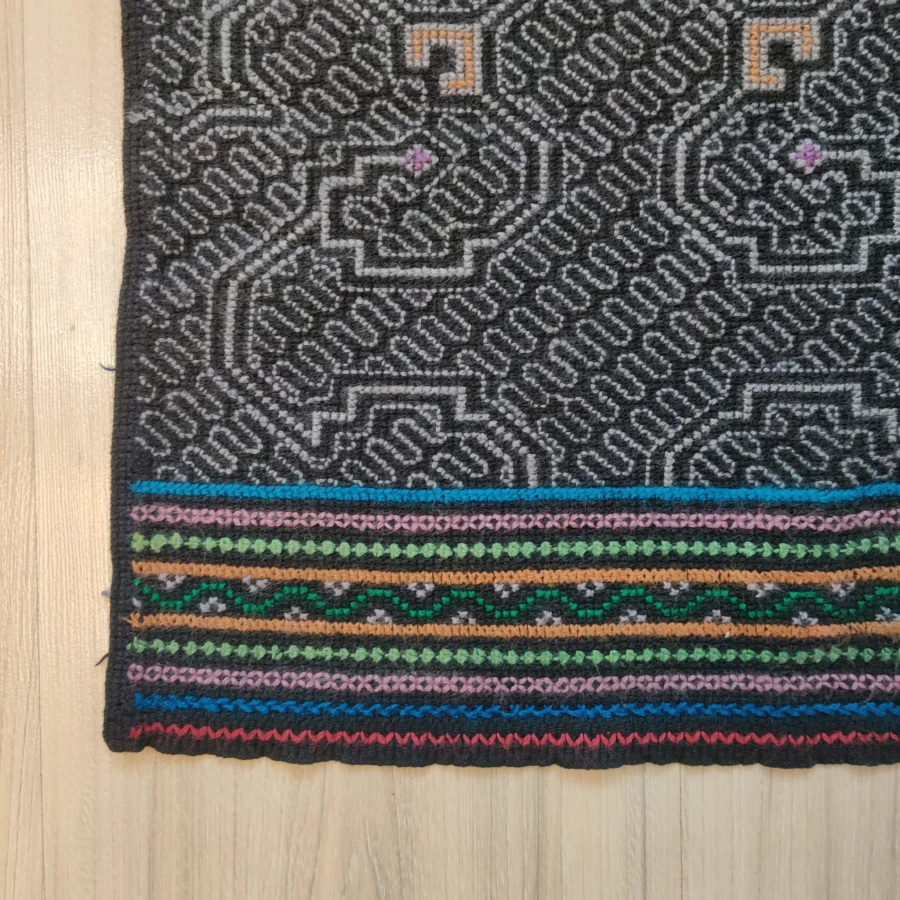 Altar Ceremonialny Haft Rękodzieło Sztuka Shipibo Konibo Art Peru 65x135cm