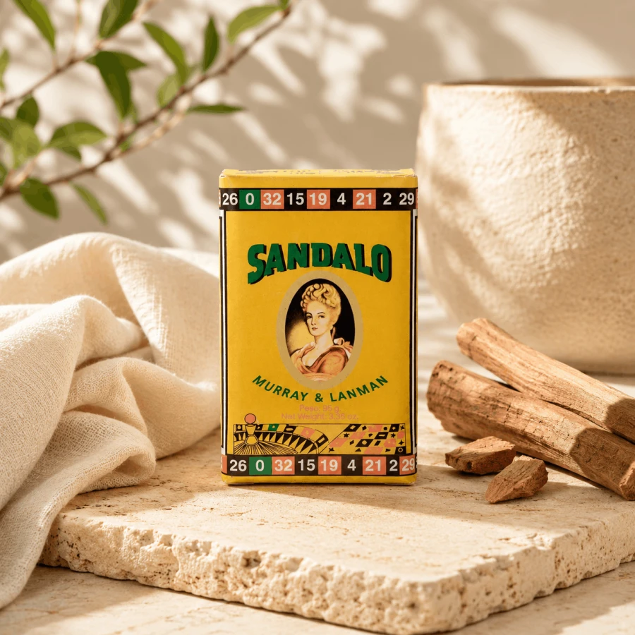 Mydło Sandalwood Lanman &amp; Kemp w kostce na drewnianym blacie