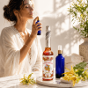 Woda zapachowa Agua de Kananga Cologne Colonia Murray &amp; Lanman Lanman &amp; Kemp 221 ml przy lustrze w łazience